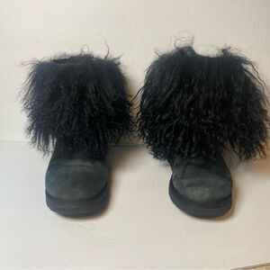 Ugg Black Mongolian Sheepskin Short Cuff Fluffy Mama Boots Size 6